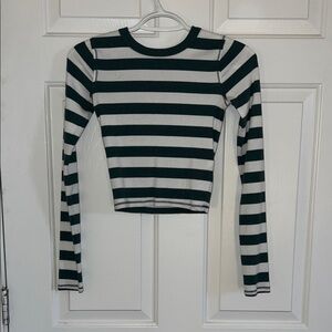 Hollister Striped Long Sleeve Crop Top - Green and White